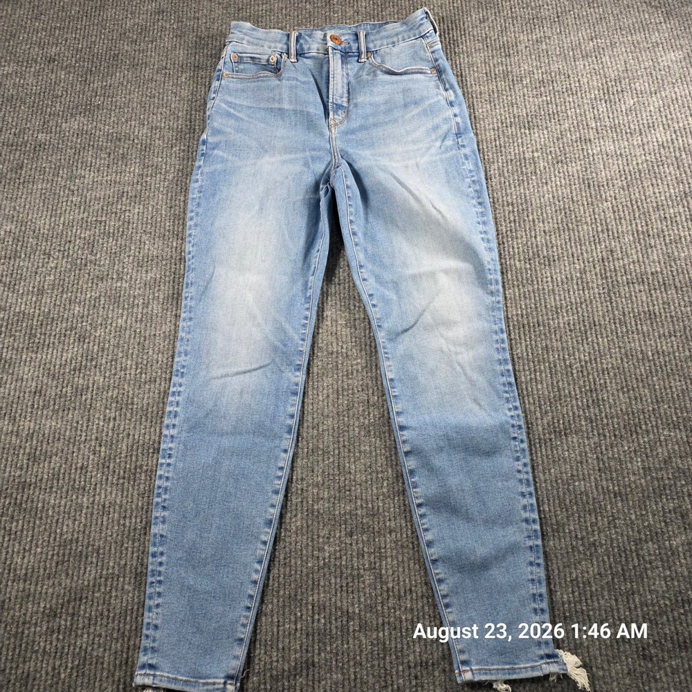 American Eagle Next Level Premium Skinny Jeans Light Wash Frayed Hem Womens 6 R